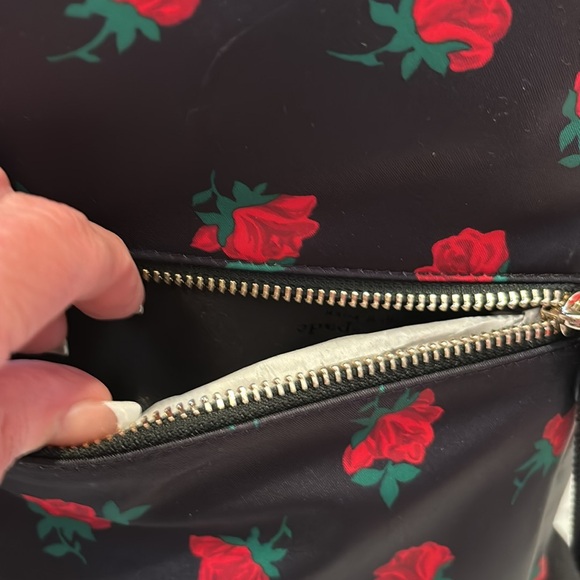 NWT KATE SPADE NEW YORK Chelsea Rose Toss Print Medium Backpack - Picture 7 of 9